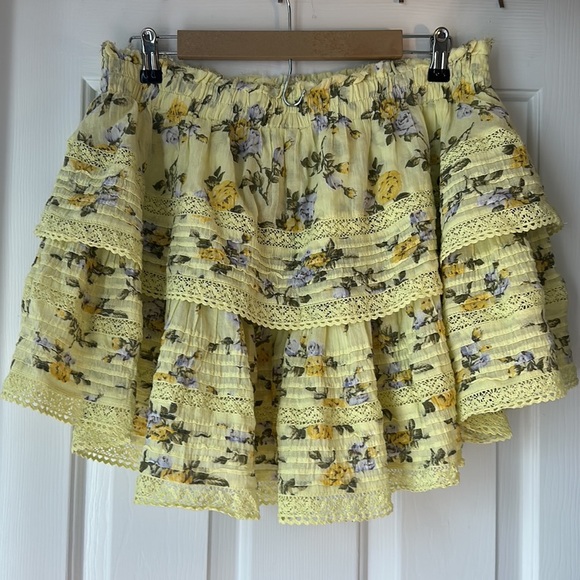 Aerie rock n ruffle printed tiered yellow floral mini skirt XL NWT lace detail - Picture 4 of 5